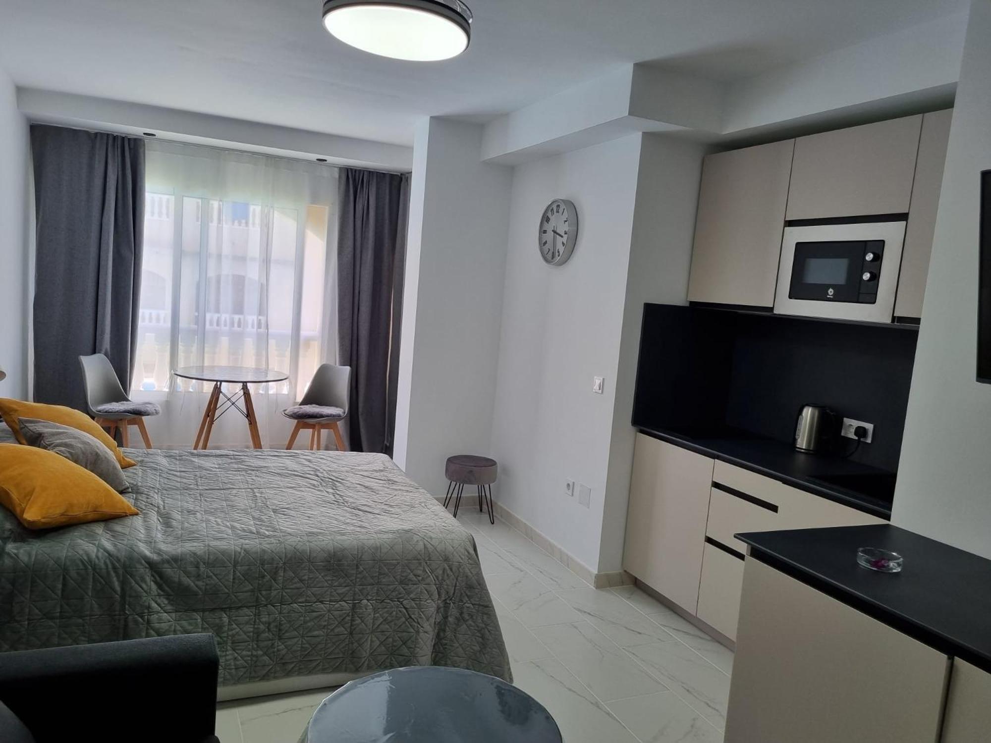 Perfect Studio apartment Torrevieja Esterno foto